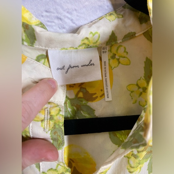 Out From Under Urban Outfitters Lemon Print Button-Up Blouse Size XS/S - Picture 4 of 7